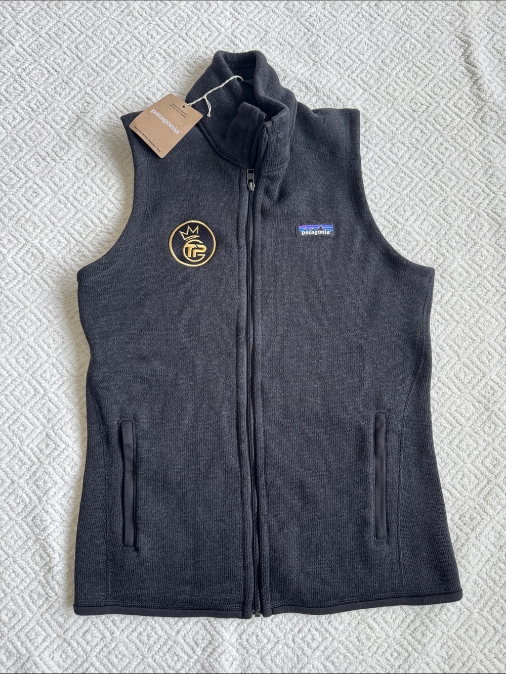 NWT Patagonia Black Fleece Vest with Gold Emblem Sz S